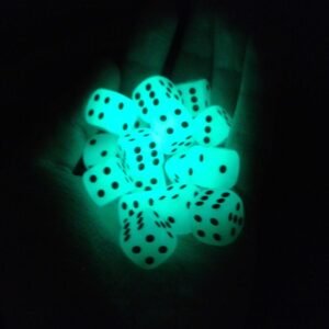 Smartdealspro 10-Pack D6 Six Sided Glow in The Dark Dice Die (14mm(10pcs))